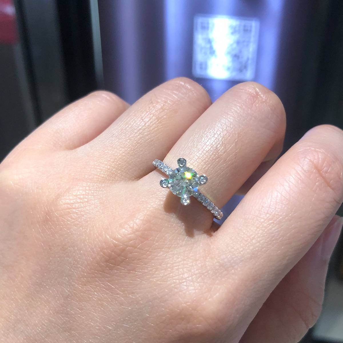 单头女戒S925银镀白金定制选款主石莫桑钻1.0ct/副石高碳钻